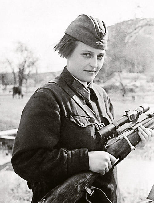 женщина-снайпер Людмила Павличенко