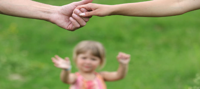 Как найти контакт с ребенком любимого человека