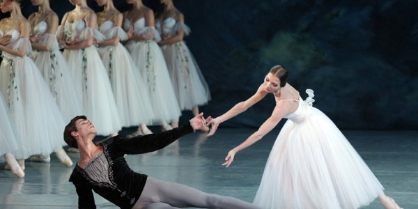 Экскурсия в Национальную оперу Украины + балет «Жизель»