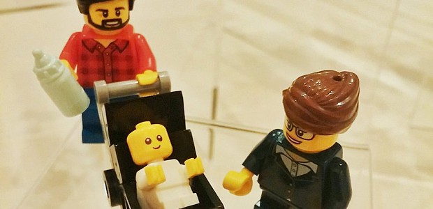 Lego создал фигурку работающей мамы и папы-домоседа