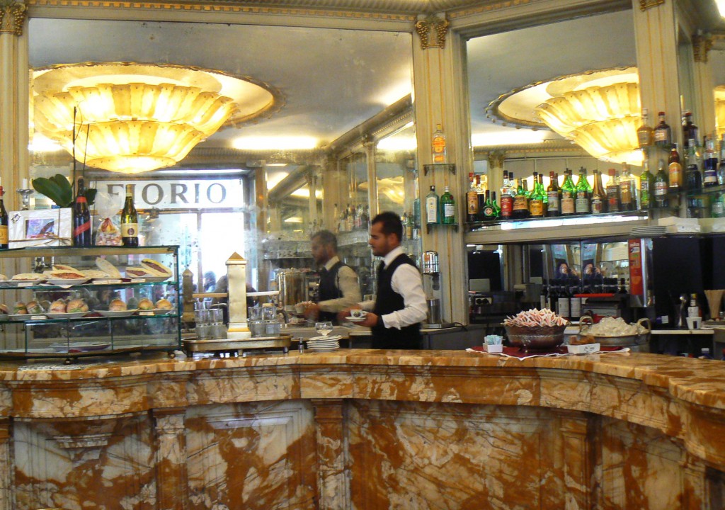 Top-10-cafes-bars-Fioro_bar_1