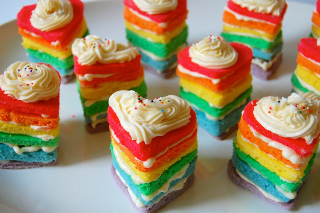 rainbow_heart_cakes_rainbow_party