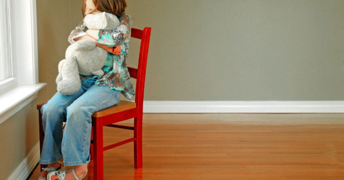13 тревожных звоночков: Признаки психологических отклонений у ребенка