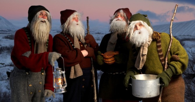 Christmas & New Year Abroad: 8 героинь о праздничных традициях разных стран мира