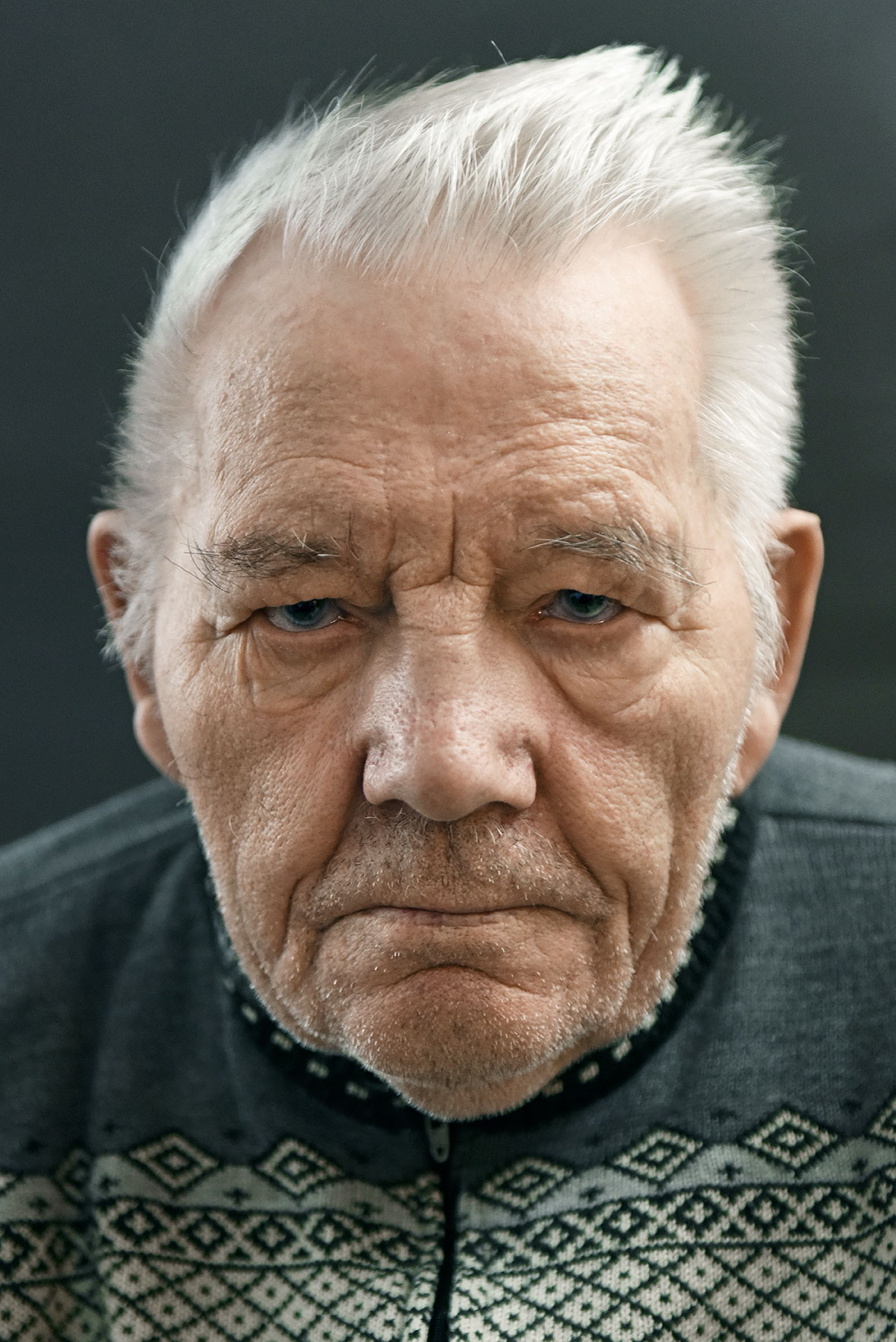 Пожилой старый мужчина. Портрет пожилого мужчины. Лицо старика. Лицо пожилого человека. Лица пожилых людей.