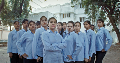 Школа справедливости: В Индии девушек, переживших секс-рабство, учат праву
