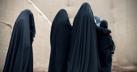 "Если она сама выйдет на улицу, я ее убью": 6 мужчин о правах женщин в Иордании