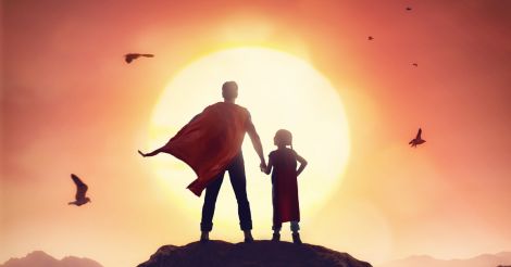 Татусі-супергерої і де їх шукати: 5 історій про свідоме батьківство