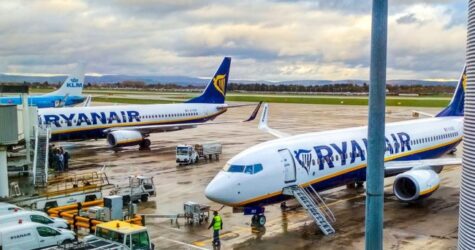 Ryanair планирует восстановить авиаперелеты в июле