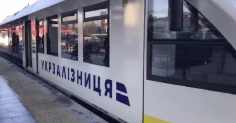 "Укрзалізниця" подготовила к работе 42 поезда