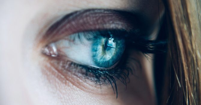 Глаза в глаза: как синхронизироваться с мозгом собеседника