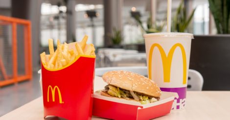 Бывшего СЕО McDonald’s обвиняют в сексе с подчиненными
