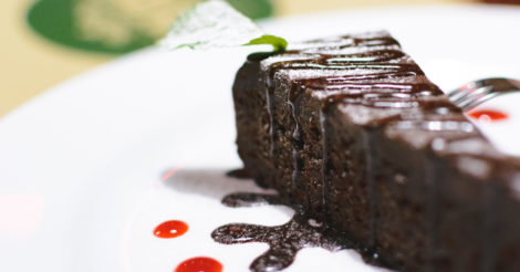Шоколадный торт с кока-колой: невероятно «влажный», без какой-либо пропитки