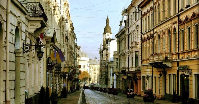 В Черновцах хотят поддержать законопроект о "пропаганде гомосексуализма"