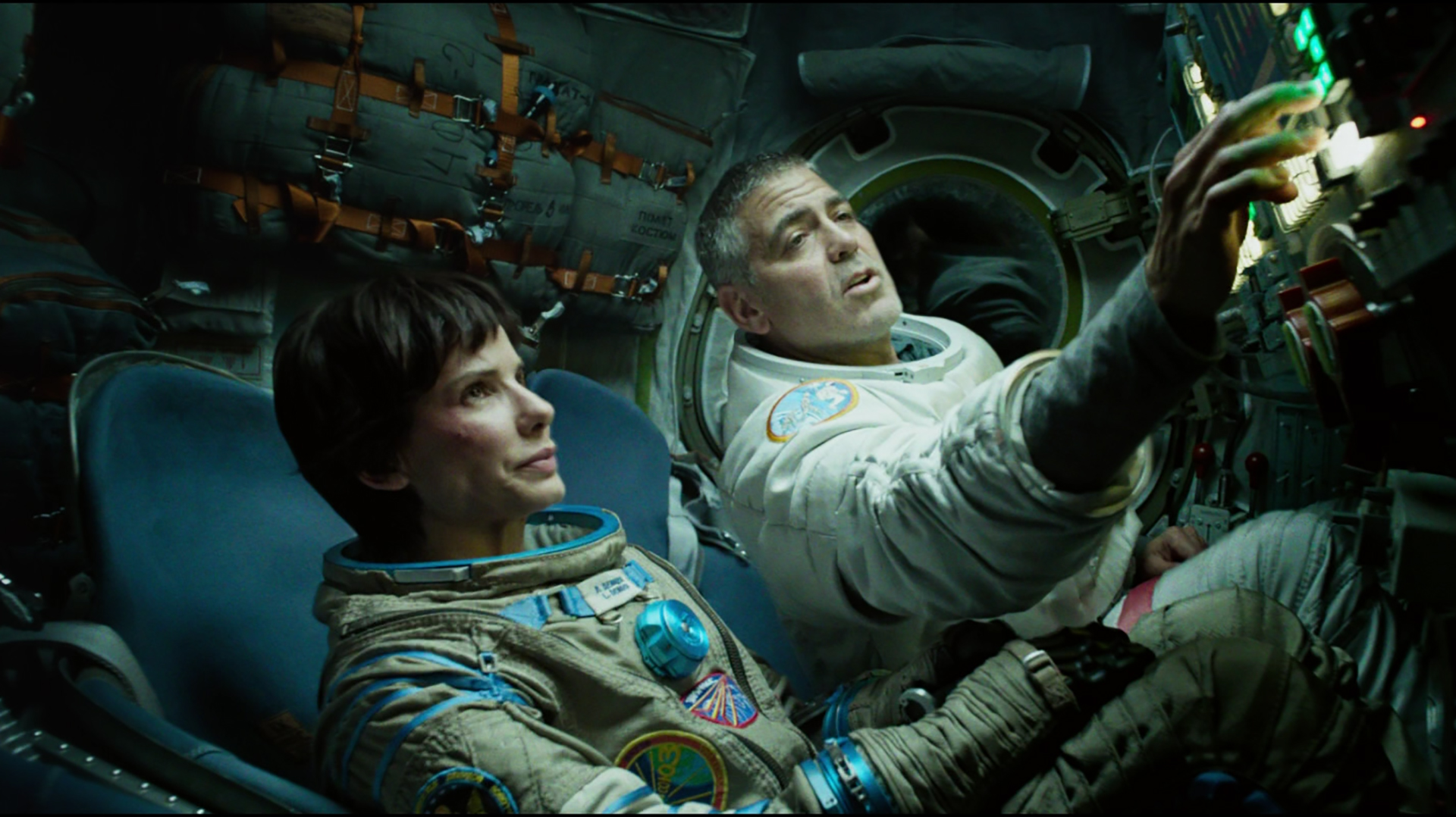 Фантастика приключение сша. Гравитация Альфонсо Куарон 2013. Джордж Клуни Гравитация.