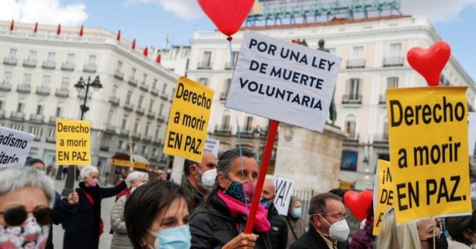 В Испании легализировали эвтаназию
