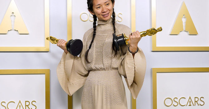 В Китае запретили рассказывать об исторической победе на "Оскаре" Хлои Чжао