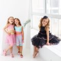 Бренд детской одежды Little Lovelies: Как производить не масс-маркет по доступной цене