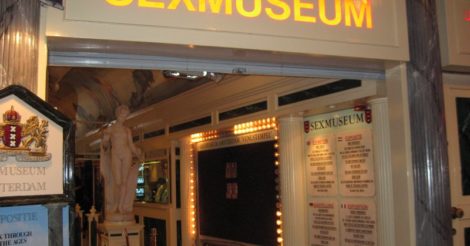 В Турции судят блогерку из-за фотографий из Музея секса в Амстердаме