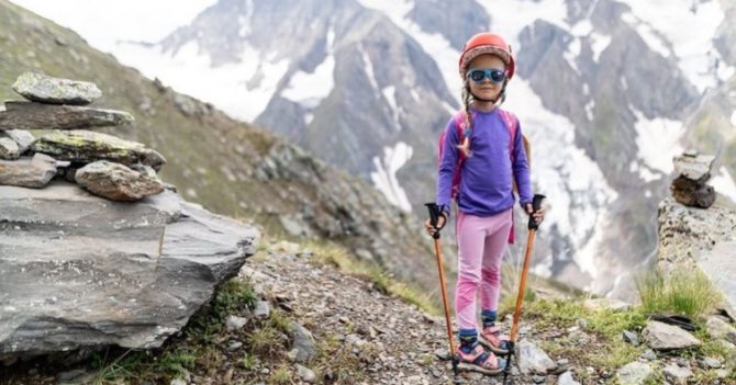 Пятилетняя украинка поднялась на одну из самых высоких гор Кавказа