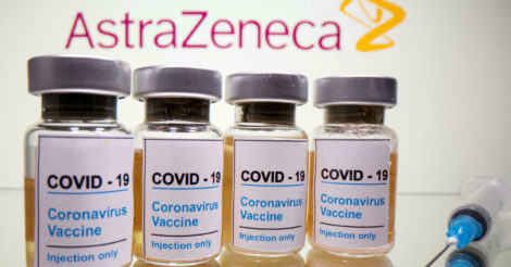 Вакцина AstraZeneca прошла новое испытание: 74% эффективности без случаев тромбоза