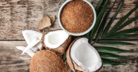 Кокосовый сахар: стоит ли заменять им обычный и каково мнение диетолога