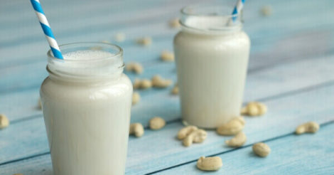 Что такое безлактозное молоко и может ли оно заменить обычное