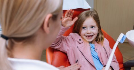 Діти про лікування зубів у Porcelain Dent: коли приходить Зубна фея та навіщо потрібні стоматологи