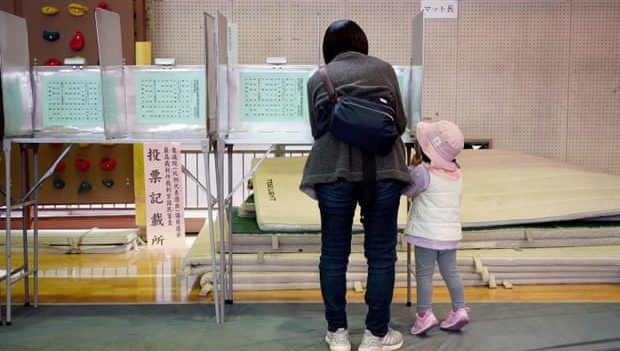 В Японии отменили старый закон об автоматическом отцовстве: что это значит