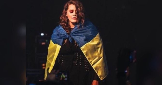 KAZKA заспівала гімн на церемонії підняття прапору України у Нью-Йорку