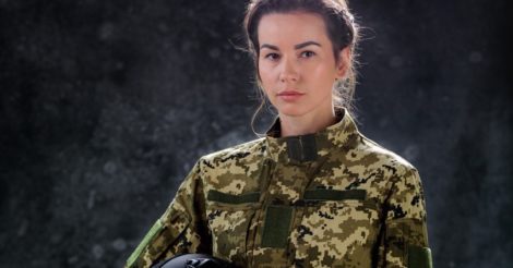 В Україні шитимуть військову форму для жінок