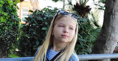 9-тирічній дівчинці з Бучі, що втратила руку, встановлять протез у Нью-Йорку