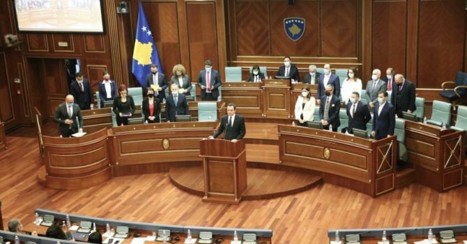 Уряд Косово встановив кримінальну відповідальність за перевірку на цноту