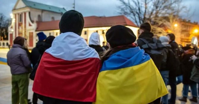 Українські переселенці з 1 березня 2023 року платитимуть у Польщі за проживання у закладах розміщення