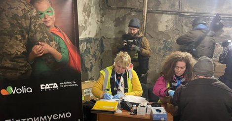 На Донеччині та Херсонщині медики-волонтери надавали безкоштовну допомогу постраждалим