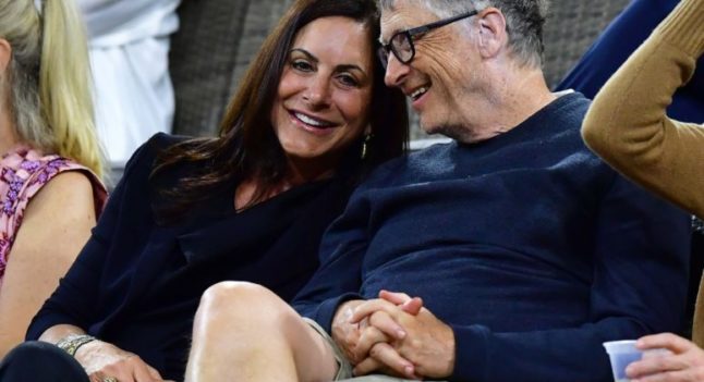 Стосунки року: Паула Херд зустрічається з Біллом Гейтсом