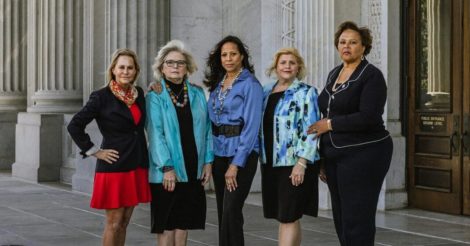 У США сенаторки протистоять забороні абортів: хто ці жінки