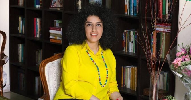 За мужність та опір уряду: ув'язнена активістка з Ірану отримала премію PEN America 2023