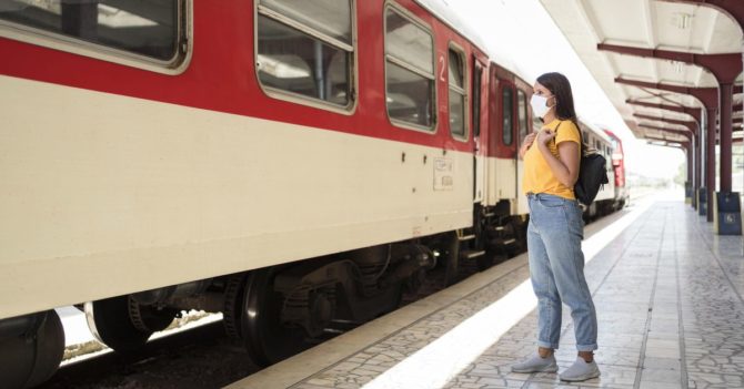 Окремі вагони для жінок і чоловіків у потягах «Укрзалізниці»: з'явилася нова петиція