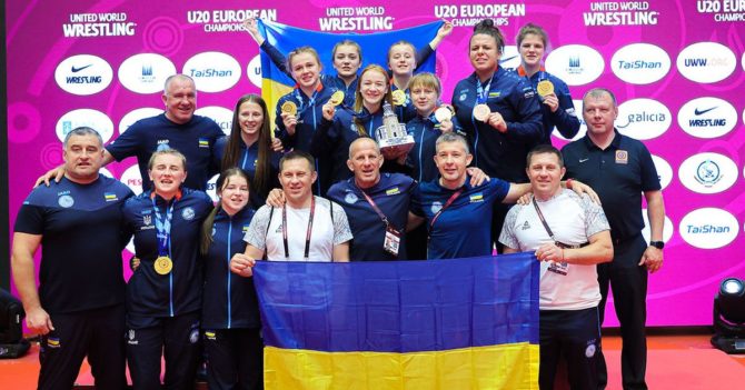 Українські борчині виграли чемпіонат Європи в Іспанії, завоювавши вісім нагод: фото