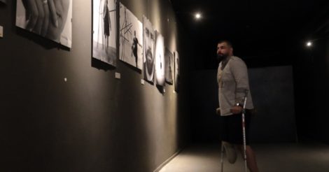 «Покоління незламних. Мистецтво творити»: у Львові відкрили фотовиставку з пораненими військовими
