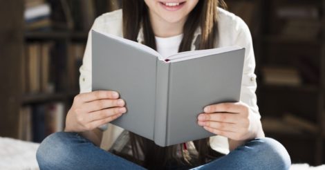 Порада психолога: топ-9 книг, які можуть допомогти підліткам краще зрозуміти себе