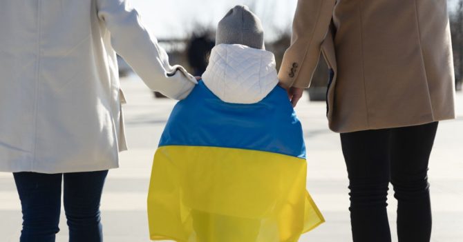ЄС офіційно продовжив тимчасовий захист для українських біженців до 2025 року