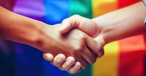 У Латвії легалізували одностатеві партнерства: подробиці