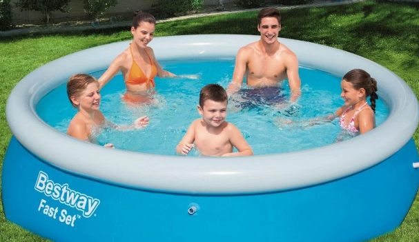 Выбор подходящего бассейна для вашего ребенка