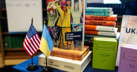 Українські книжкові полиці з’явились у Канаді, Іспанії та Угорщині