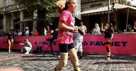 12-річна українка, яка втратила ноги внаслідок ворожого обстрілу, візьме участь у Бостонському марафоні