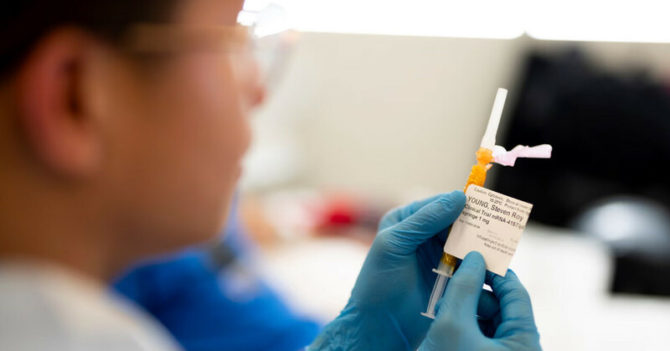 «Справжня надія». Персоналізовані мРНК-вакцини проти меланоми перейшли до третьої фази випробувань у Лондоні