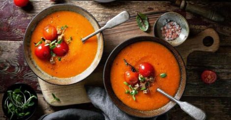 Два рецепти смачного томатного супу: гарячий та холодний