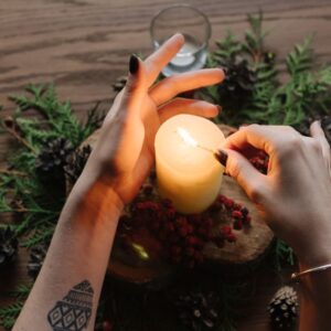 Ворожіння на Андрія: коли гадати на судженого та інші традиції свята